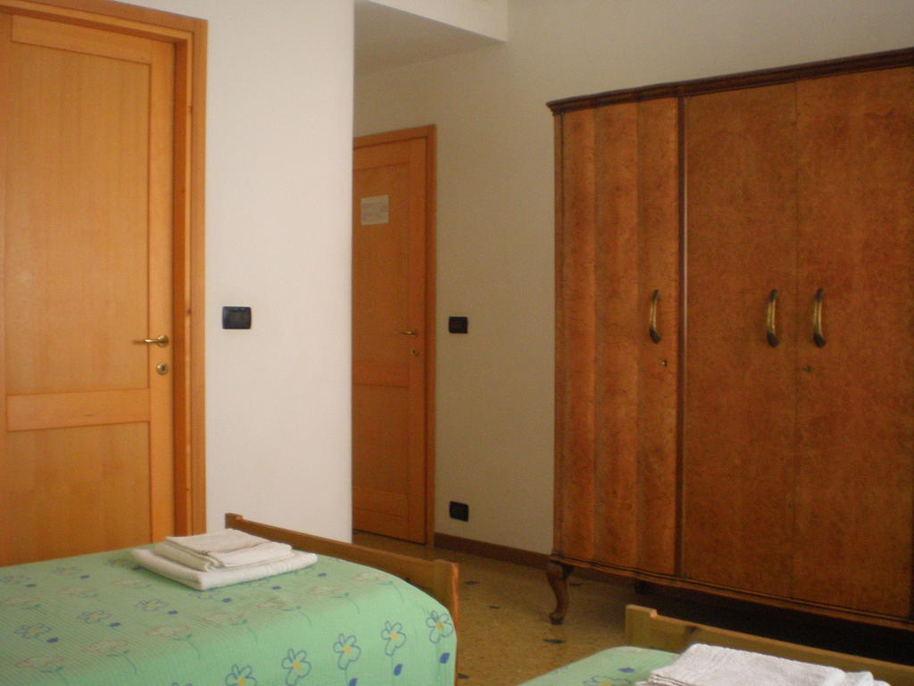 Bed And Breakfast Arcobaleno Bolonya Dış mekan fotoğraf